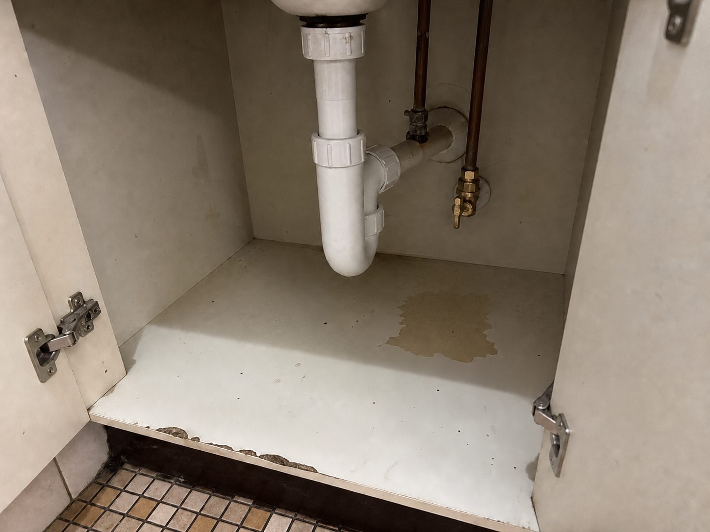 Representative example of a vanity connection after repair